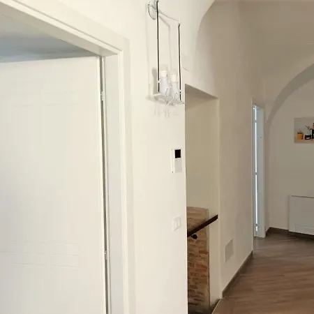 Le Terrazze Nocleg ze śniadaniem Bastia (Savona)